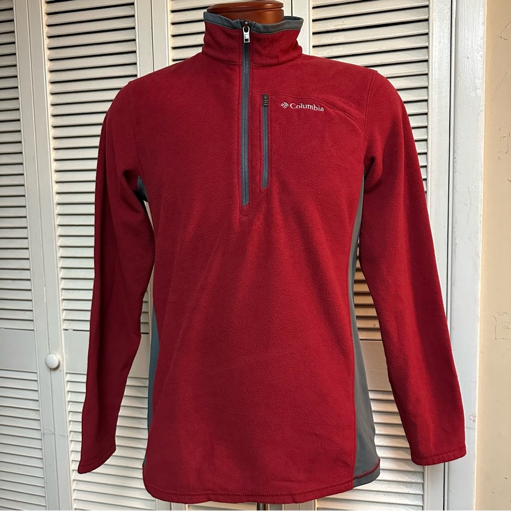 COLUMBIA  Size SMALL  1/4 Zip Pullover  FLEECE